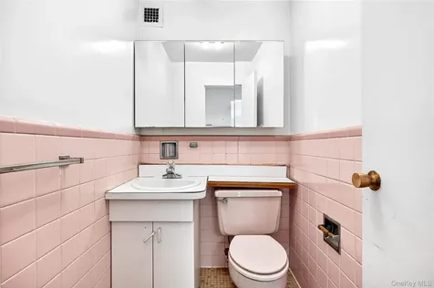 12 Old Mamaroneck Road White Plains NY 10605