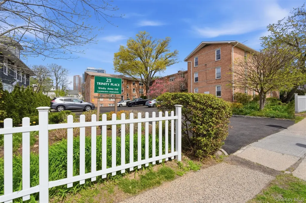 25 Trinity Place New Rochelle NY 10805