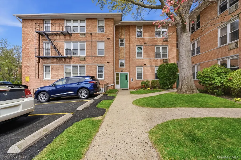 25 Trinity Place New Rochelle NY 10805