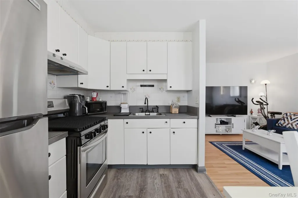 25 Trinity Place New Rochelle NY 10805