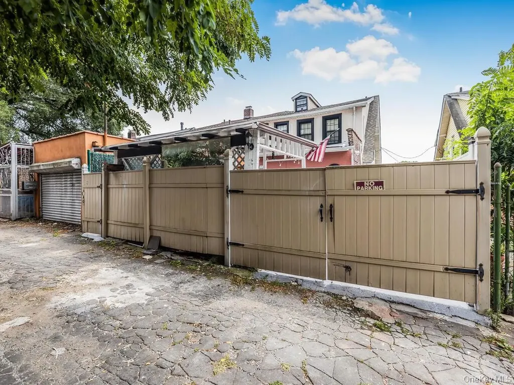 199 W 179th Street Bronx NY 10453