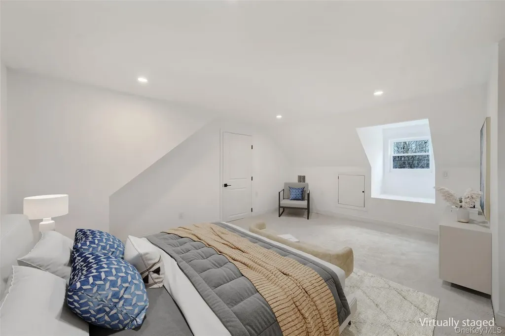 32 Valentine Road Shoreham NY 11786