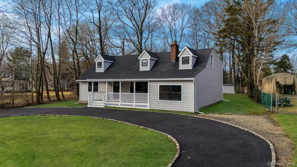 32 Valentine Road Shoreham NY 11786