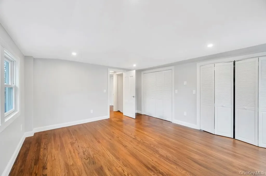 92 Sunset Road Bay Shore NY 11706