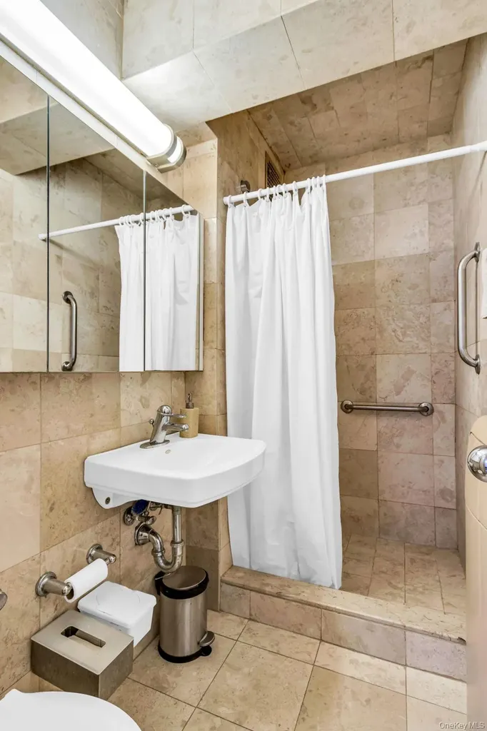 3601 Johnson Avenue Bronx NY 10463