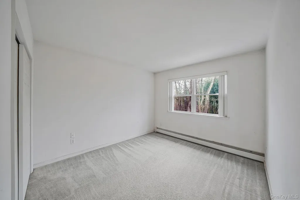 22 Wright Road Manorville NY 11949