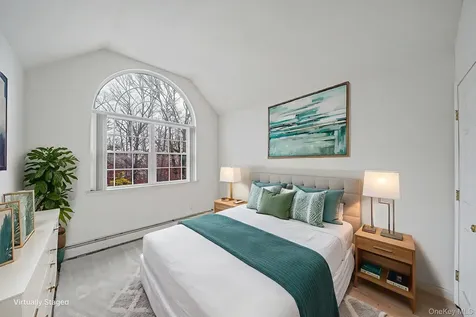 22 Wright Road Manorville NY 11949