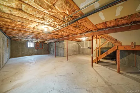 22 Wright Road Manorville NY 11949