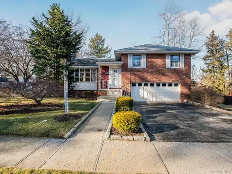 28 Moore Street Hartsdale NY 10530