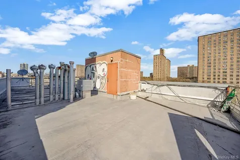 39 Debevoise Street Brooklyn NY 11206