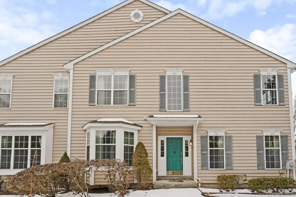947 Huntington Drive Fishkill NY 12524