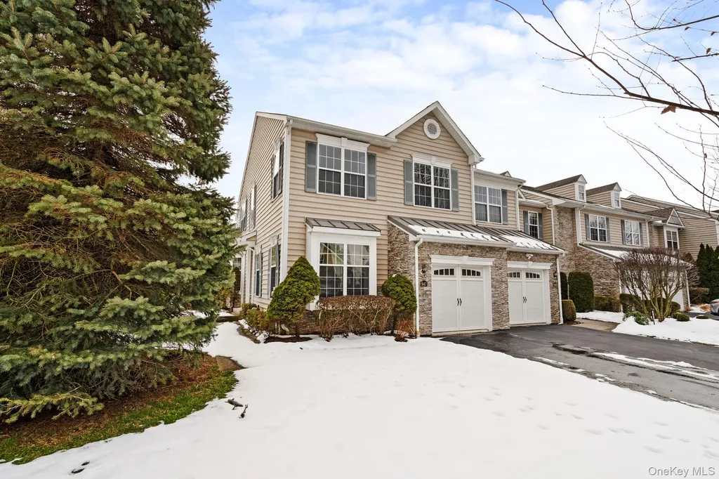 947 Huntington Drive Fishkill NY 12524