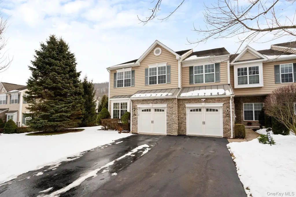 947 Huntington Drive Fishkill NY 12524