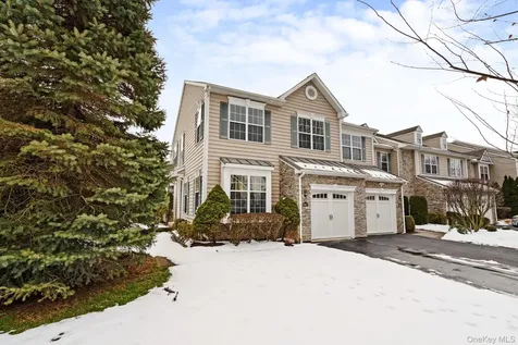 947 Huntington Drive Fishkill NY 12524