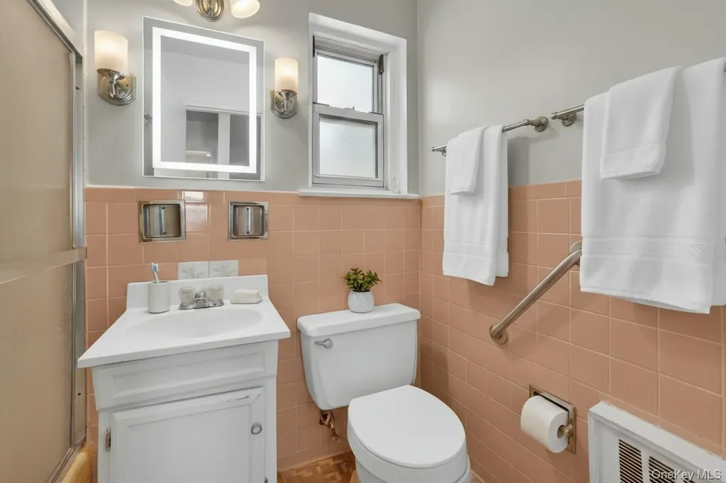 42 Charter Circle Ossining NY 10562