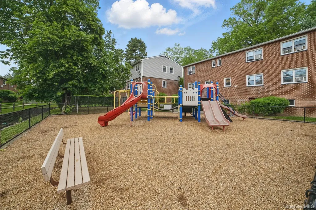 42 Charter Circle Ossining NY 10562