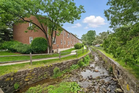 42 Charter Circle Ossining NY 10562
