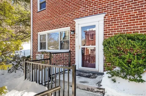 42 Charter Circle Ossining NY 10562