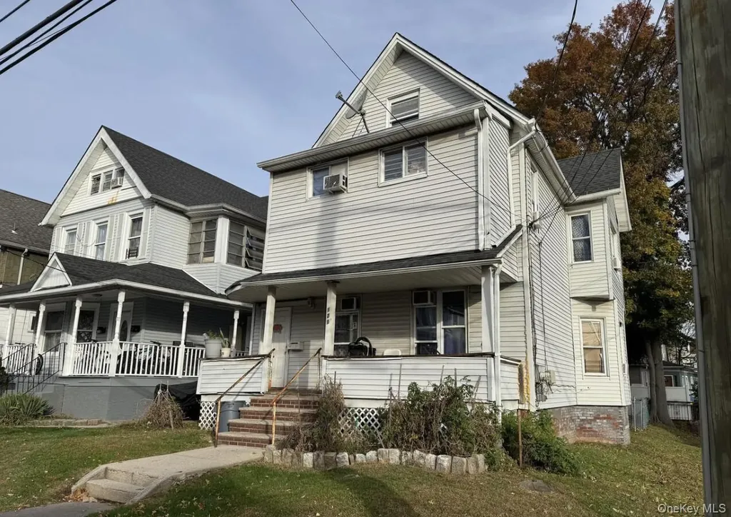 121 Harrison Avenue Staten Island NY 10302