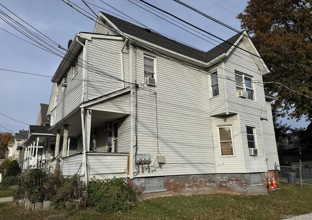 121 Harrison Avenue Staten Island NY 10302