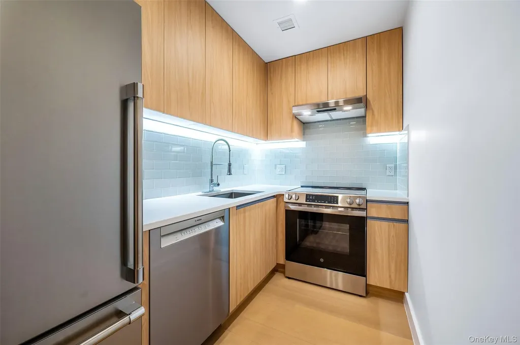 150-02 Northern Boulevard Flushing NY 11354