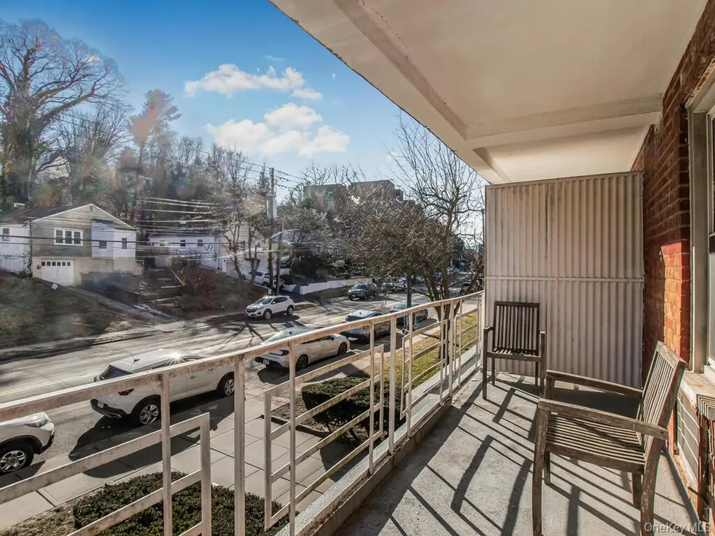 709 Warburton Avenue Yonkers NY 10701