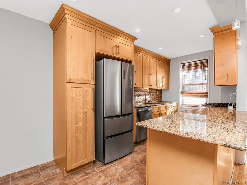 709 Warburton Avenue Yonkers NY 10701