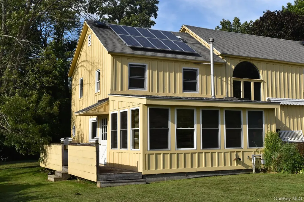 188 South Road Tivoli NY 12583