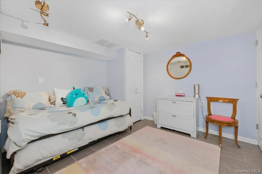 1495 Bay Boulevard Atlantic Beach NY 11509