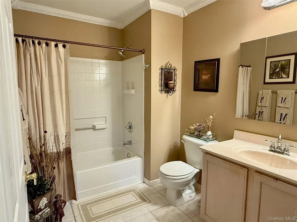 6 Morley Circle Melville NY 11747