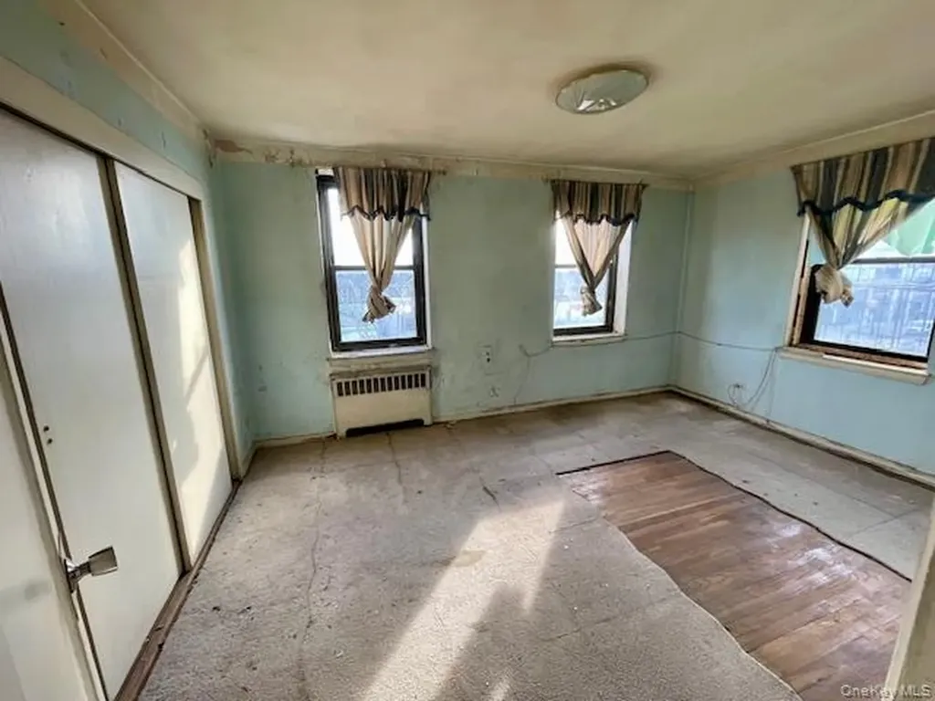 88-11 Northern Boulevard Jackson Heights NY 11372