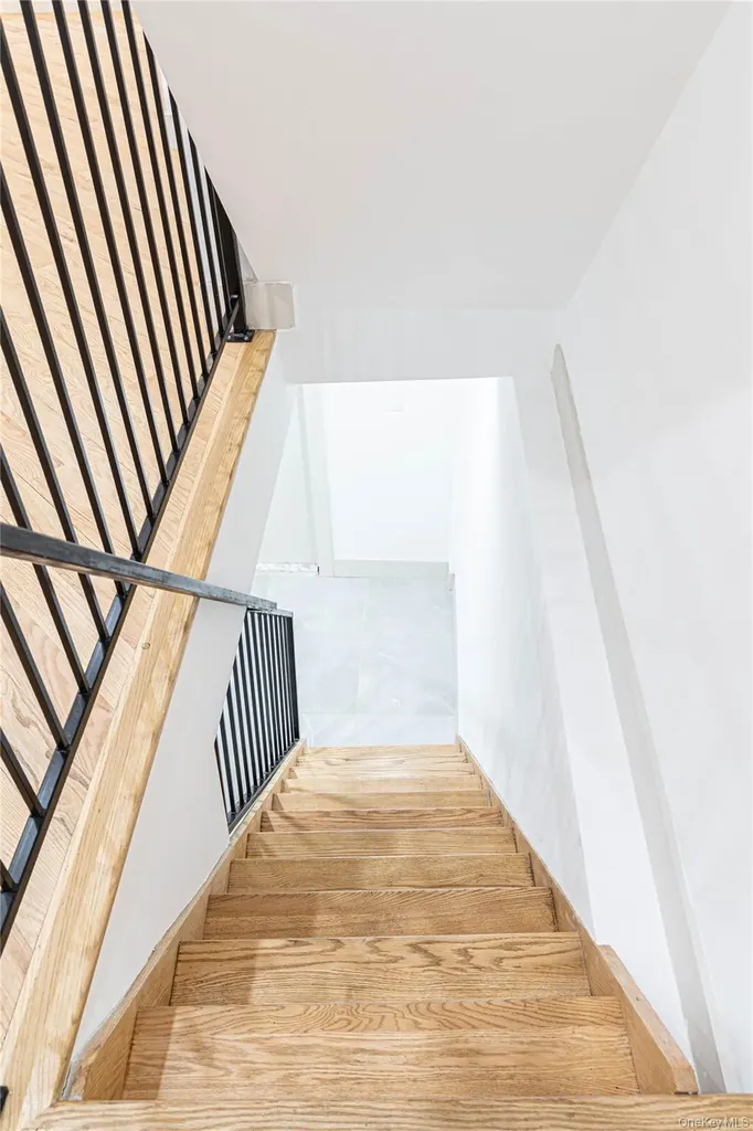 282 E 38th Street Brooklyn NY 11203