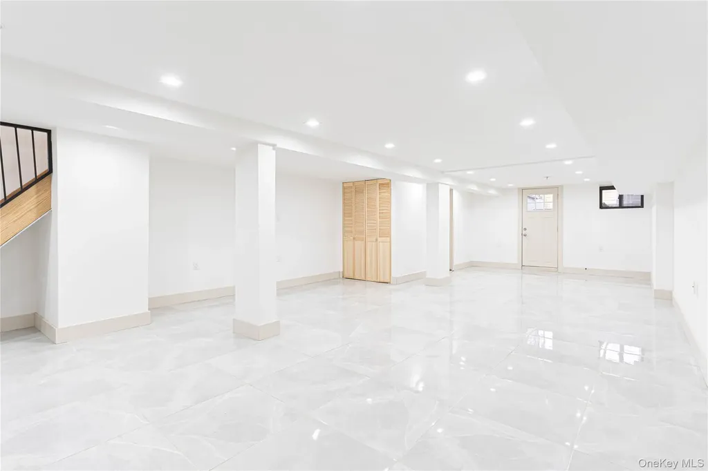 282 E 38th Street Brooklyn NY 11203
