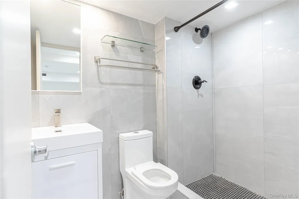 282 E 38th Street Brooklyn NY 11203