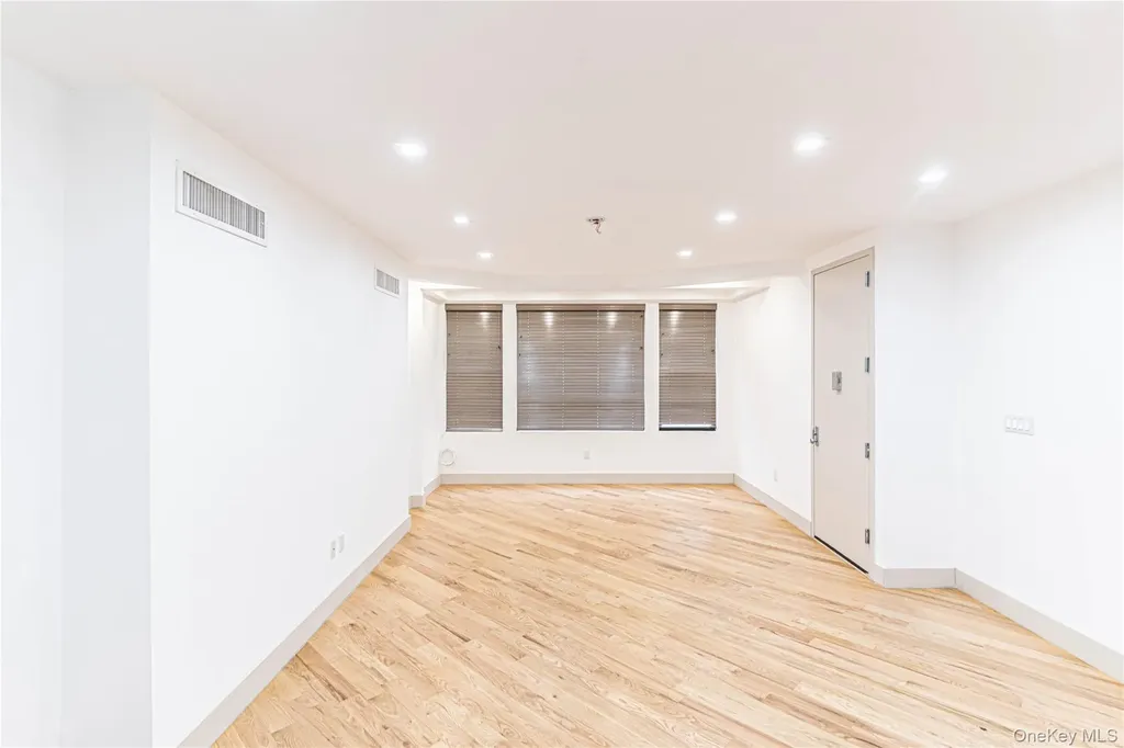 282 E 38th Street Brooklyn NY 11203