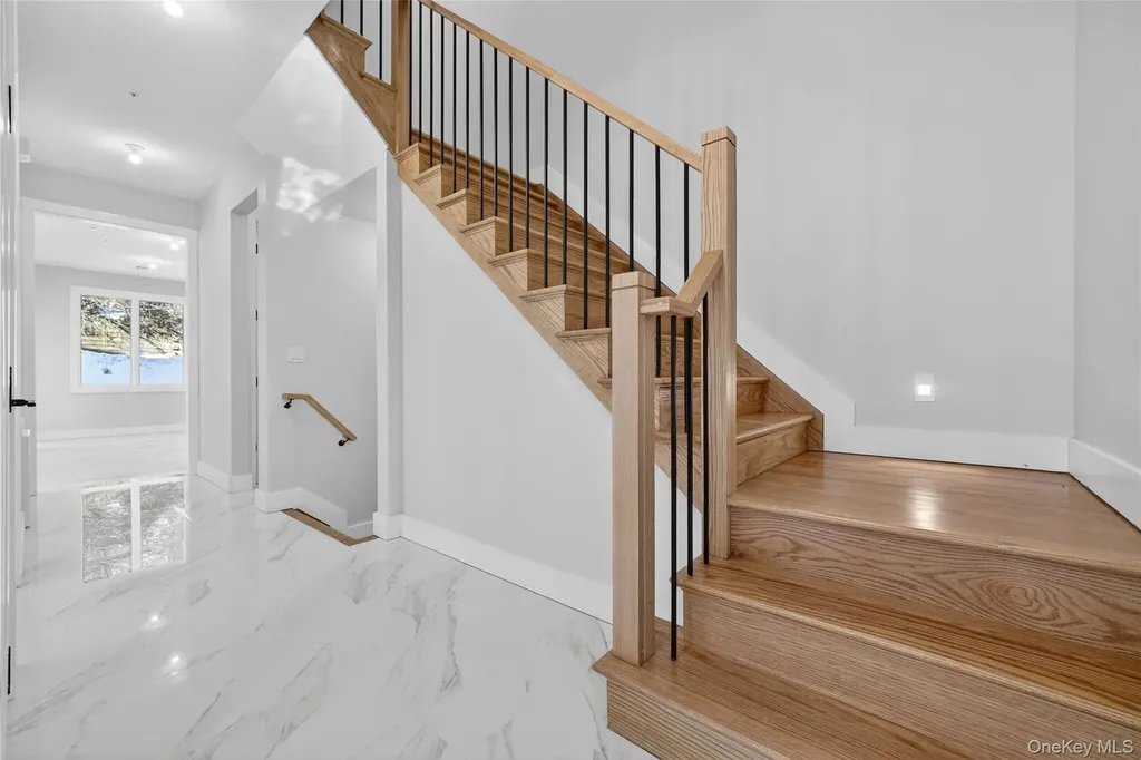 35 S Cole Avenue Spring Valley NY 10977