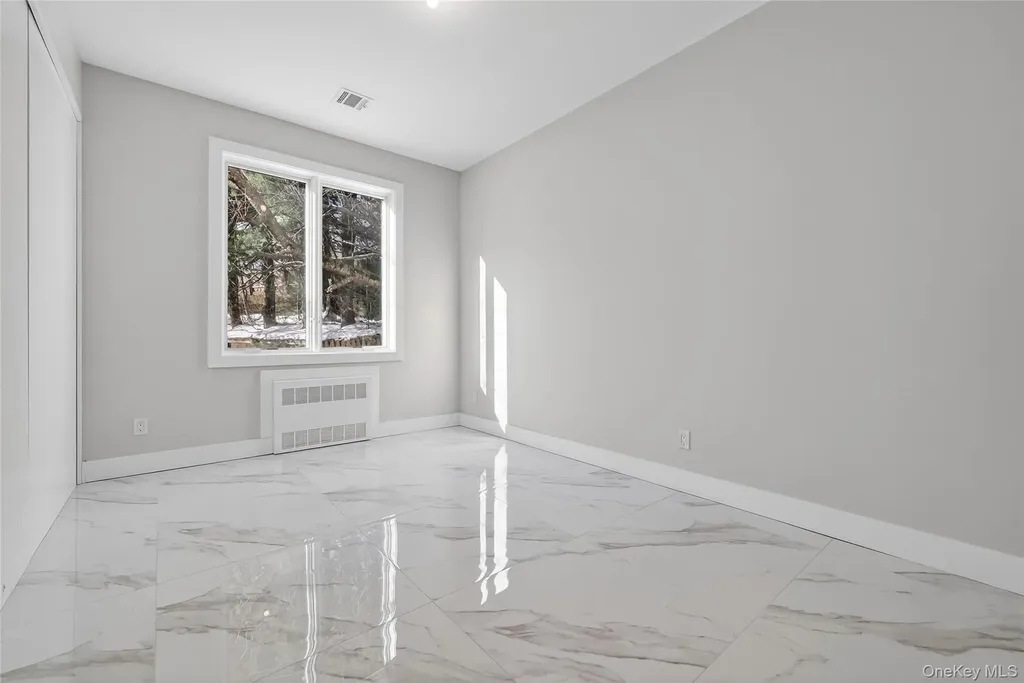 35 S Cole Avenue Spring Valley NY 10977