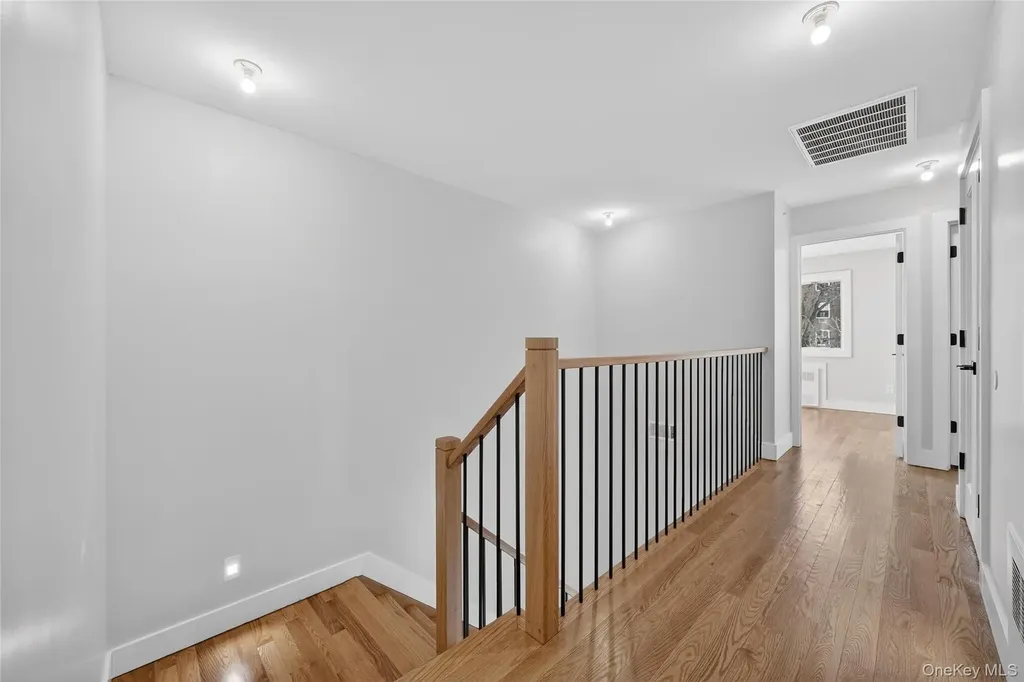 35 S Cole Avenue Spring Valley NY 10977