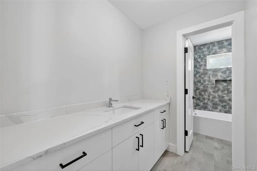 35 S Cole Avenue Spring Valley NY 10977