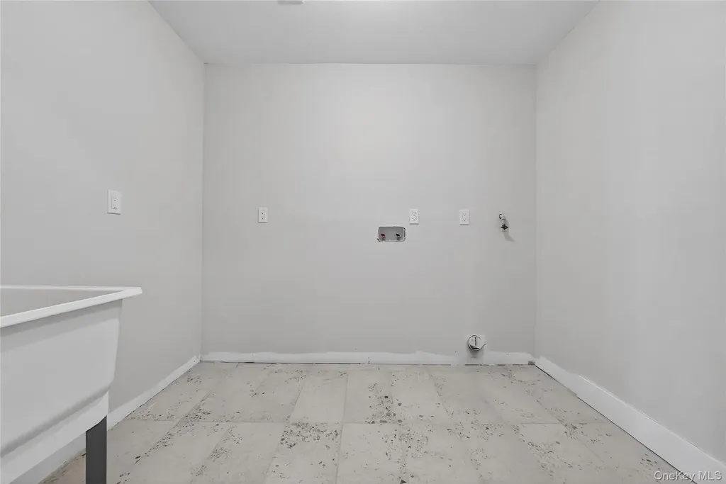 35 S Cole Avenue Spring Valley NY 10977