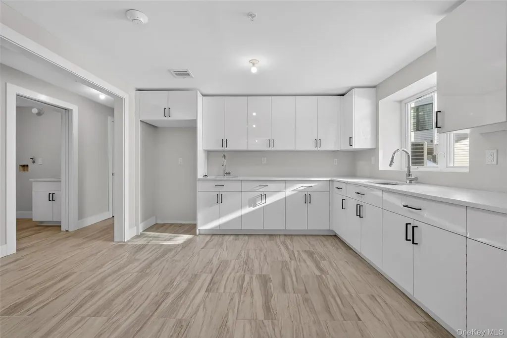 35 S Cole Avenue Spring Valley NY 10977