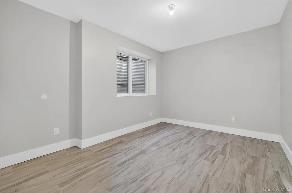 35 S Cole Avenue Spring Valley NY 10977