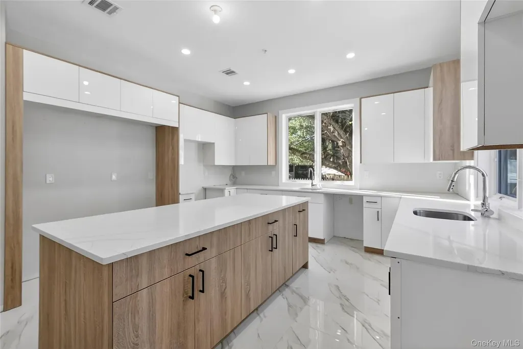 35 S Cole Avenue Spring Valley NY 10977