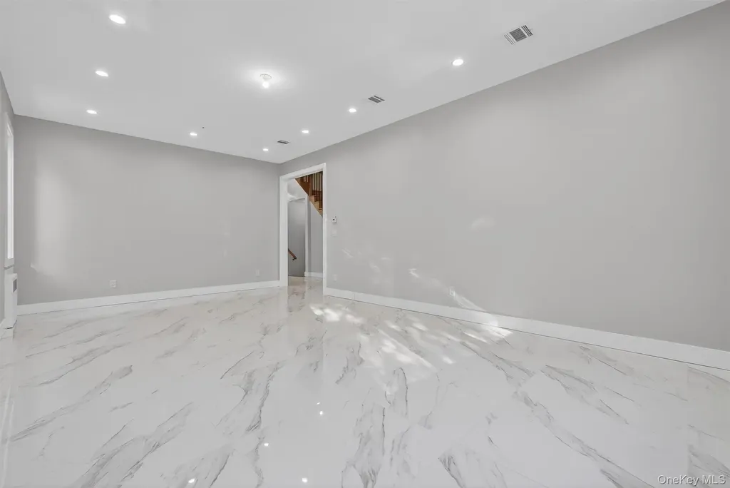 35 S Cole Avenue Spring Valley NY 10977