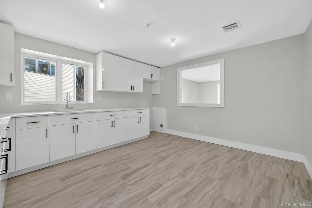 35 S Cole Avenue Spring Valley NY 10977
