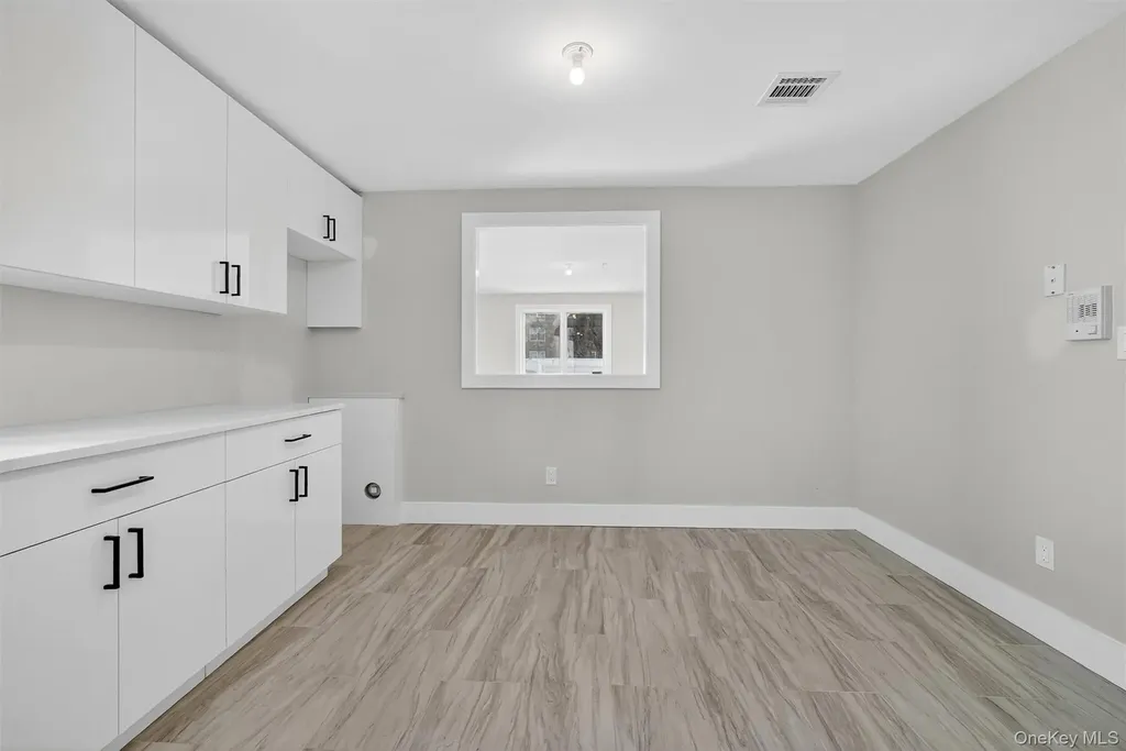 35 S Cole Avenue Spring Valley NY 10977