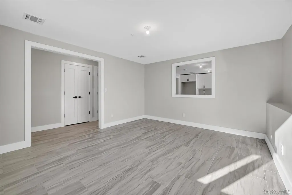35 S Cole Avenue Spring Valley NY 10977