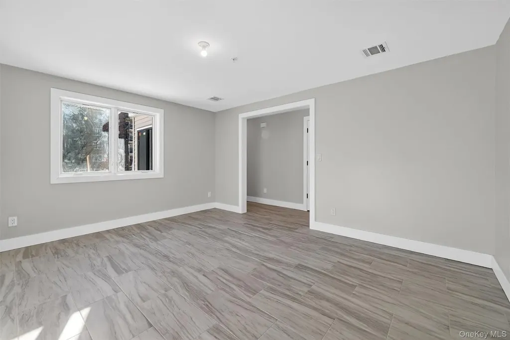 35 S Cole Avenue Spring Valley NY 10977