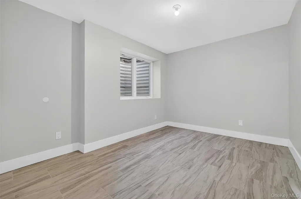 35 S Cole Avenue Spring Valley NY 10977