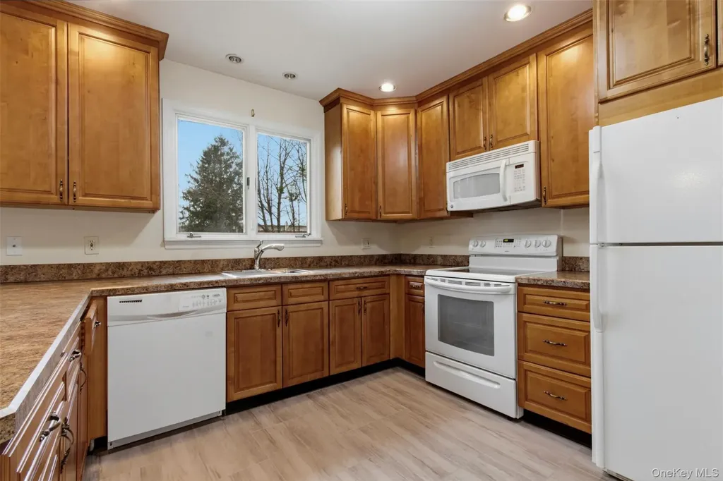 1751 Route 6 Carmel NY 10512